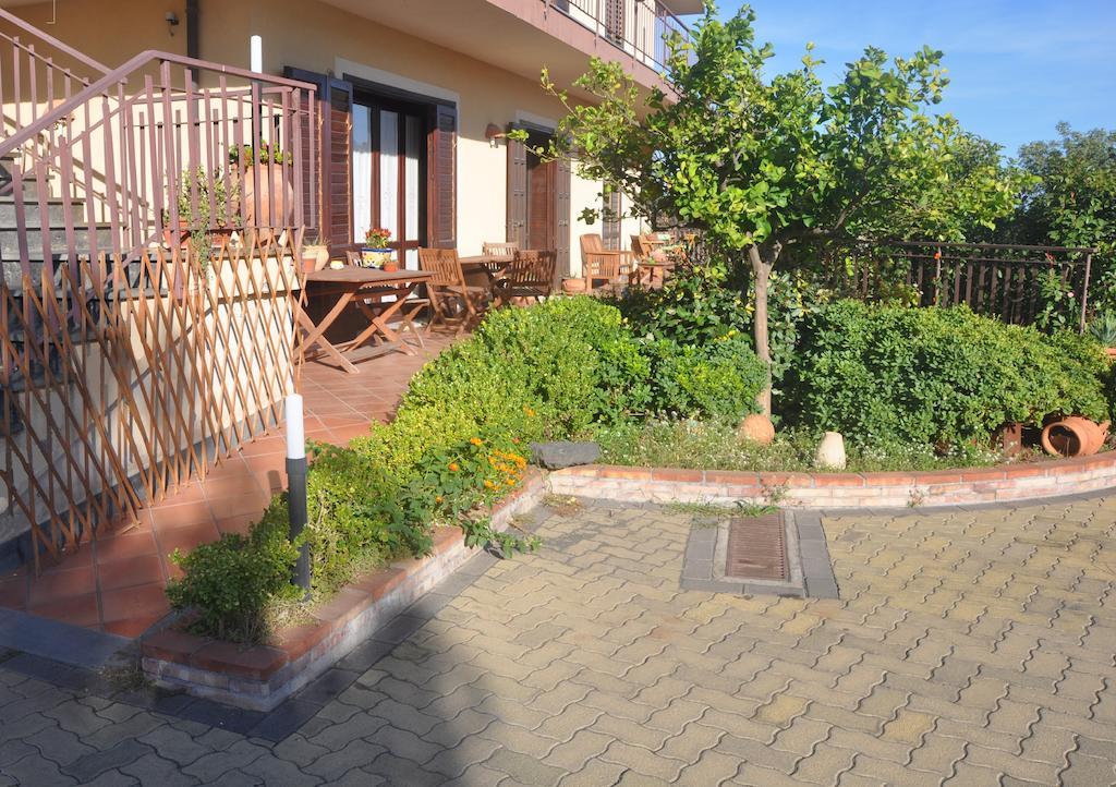 Etna Torre Del Grifo Bed and Breakfast Mascalucia Buitenkant foto