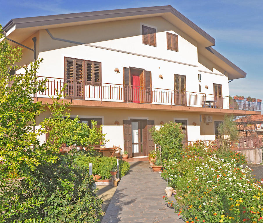 Etna Torre Del Grifo Bed and Breakfast Mascalucia Buitenkant foto
